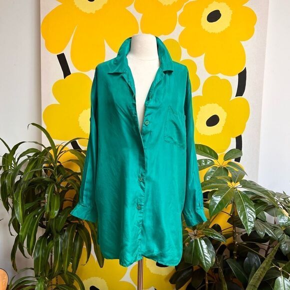 Vibrant Vintage 100% Silk Kelly Green Diane Von Furstenberg Boyfriend Button Up - Picture 1 of 9